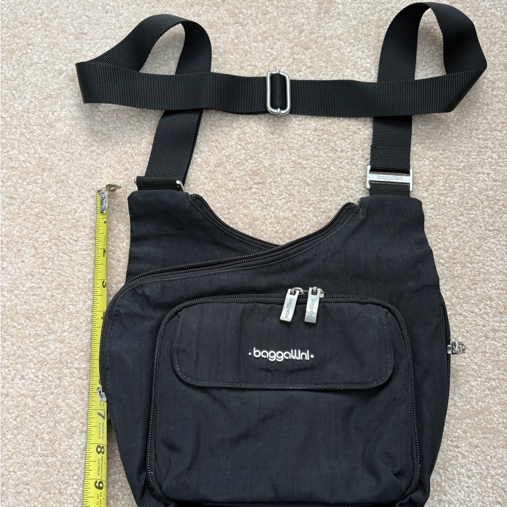 Baggallini Black Criss Cross bag